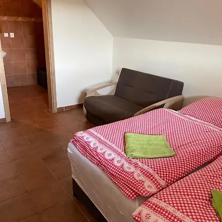 Gasthof Sklep Pod Dubnanskou Horou 3*