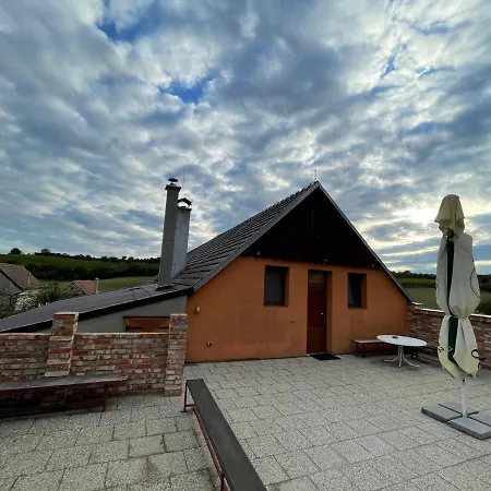 Sklep Pod Dubnanskou Horou Gasthof 3*